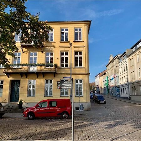 Das Ferienapartment Alexandrine Direkt Am Pfaffenteich Mit Eigenem Parkplatz ชเวียรีน ภายนอก รูปภาพ