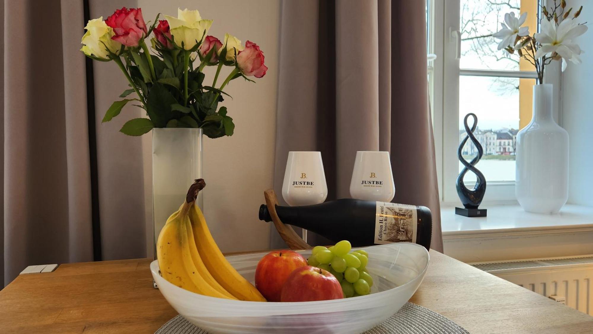 Das Ferienapartment Alexandrine Direkt Am Pfaffenteich Mit Eigenem Parkplatz ชเวียรีน ห้อง รูปภาพ